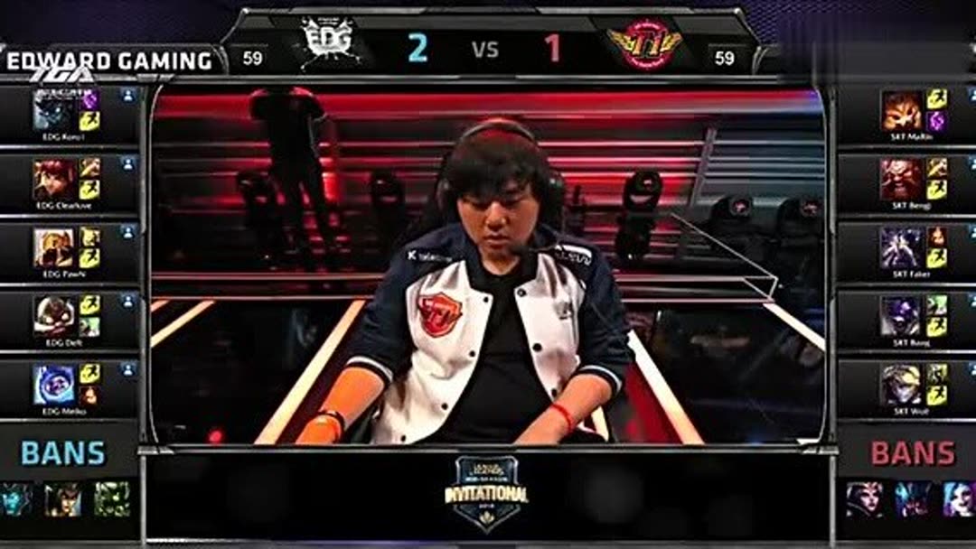 Ruler伊泽瑞尔闪转腾挪收割 Yagao斯莫德完成斩杀 JDG赢首局