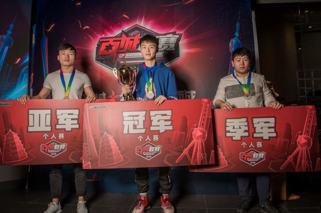 milkyway ：感谢乐言认可我的千珏，希望能跟他在野区里碰一碰